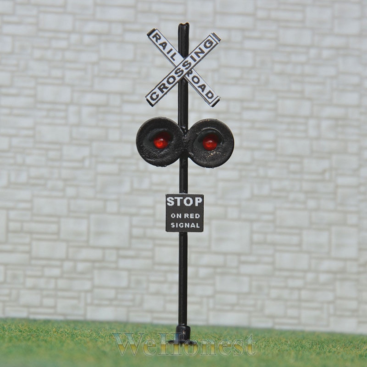 HO Scale Railroad Grade Crossing Signal - LED Lights, 2 Target Faces, Brass Model #W2