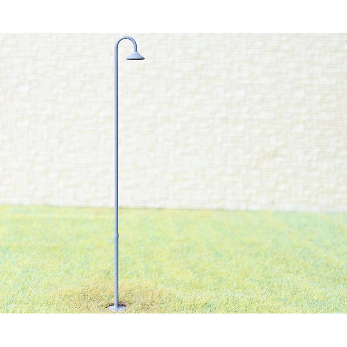 2 x OO / HO scale LED station street light model train path lamp post ...