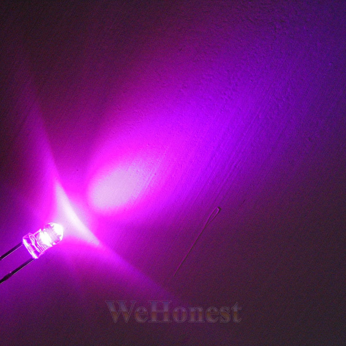 30 x Light Emitting Diode LEDs 3mm Pink + Resistors