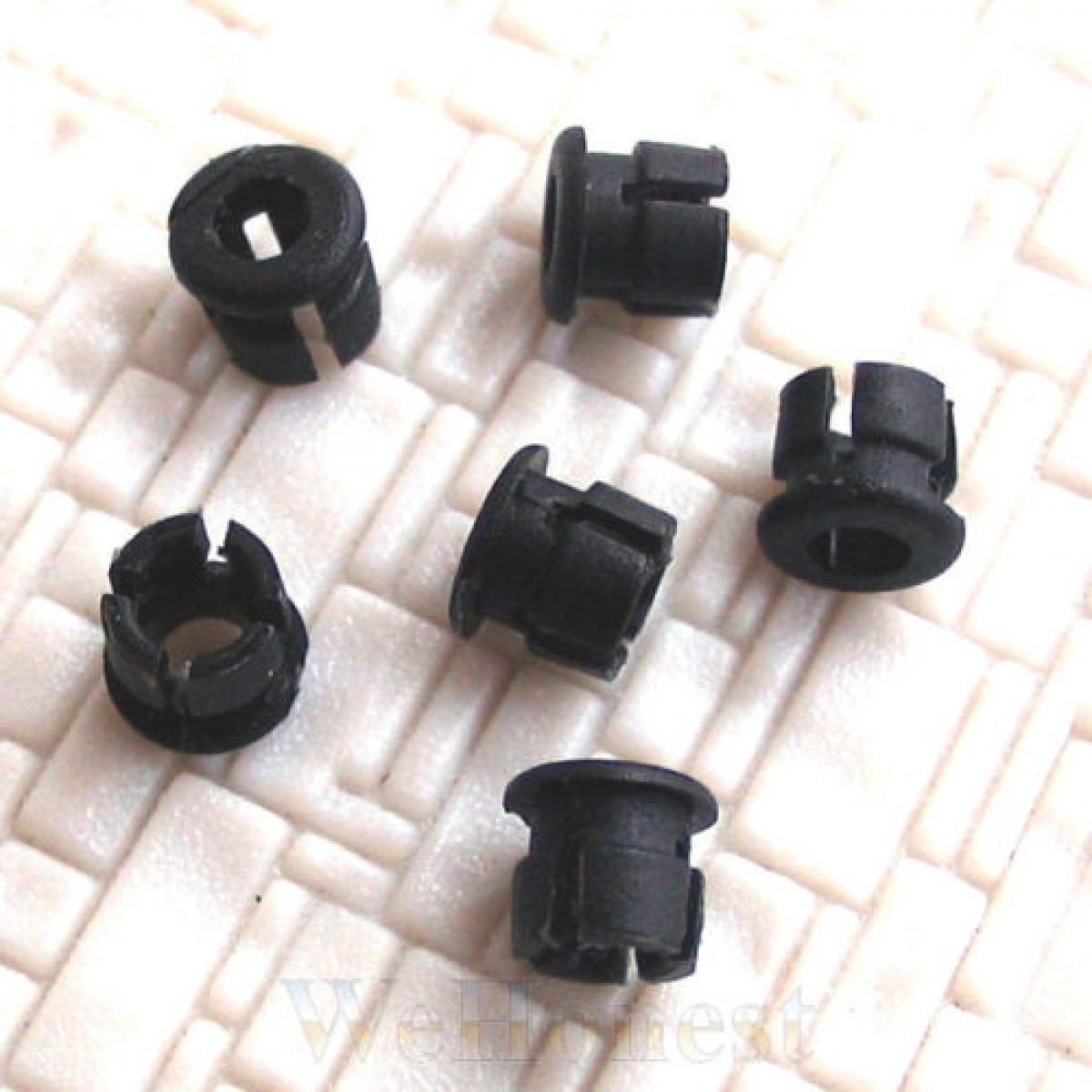 50 pcs Plastic Holder for 3mm Light Emitting Diodes