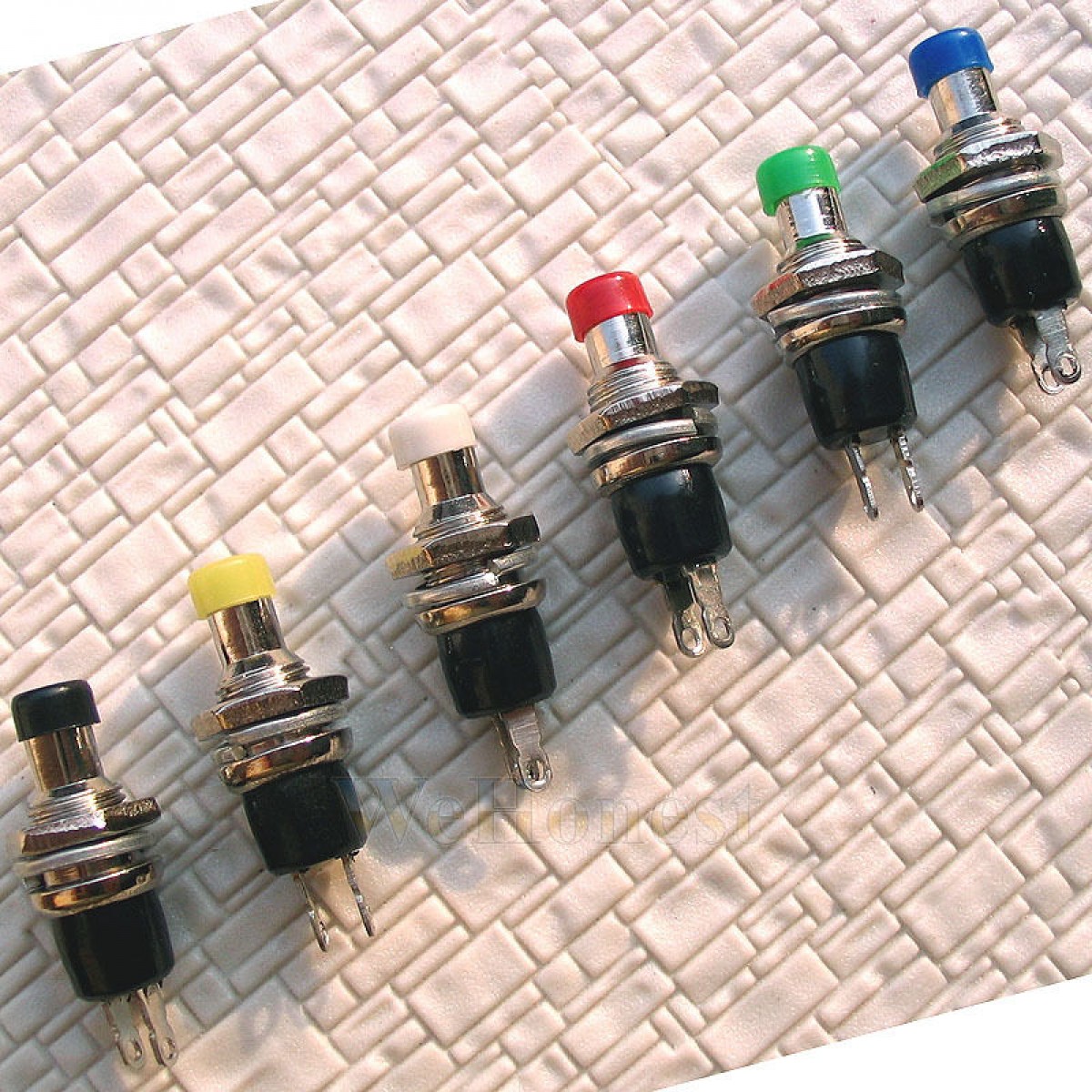   18 x Momentary Push Button Switches Multi-Colors N/Open  (WeHonest)